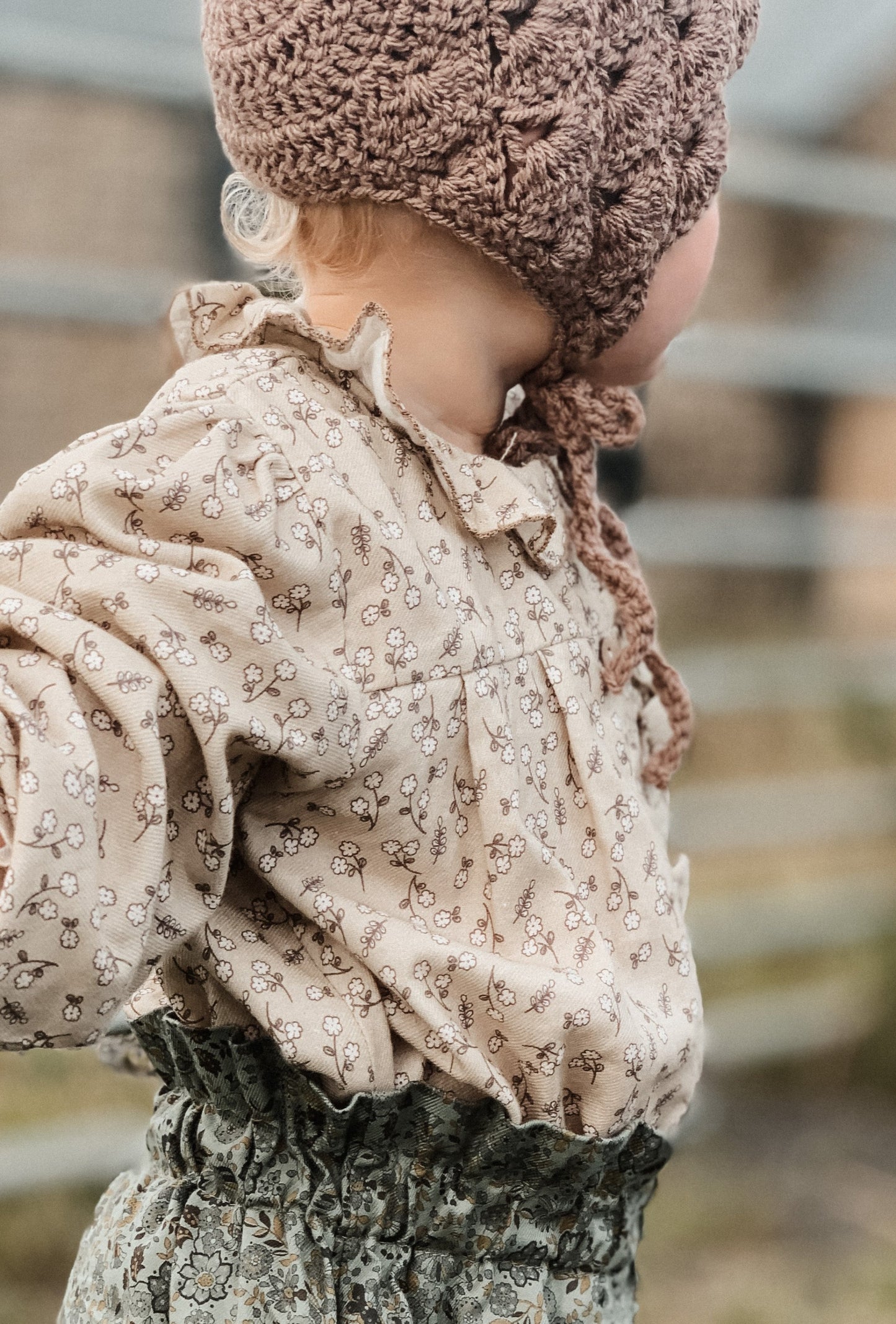 COTTON FRILL DETAIL BLOUSE - Vintage Blossom